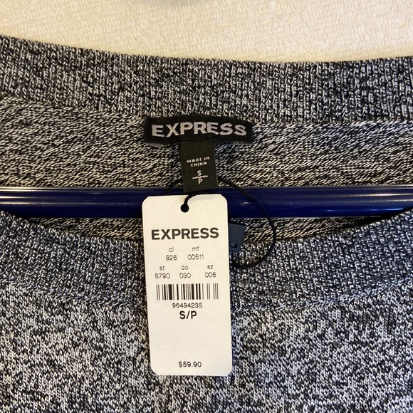 Express sweater - Picture 3 of 3